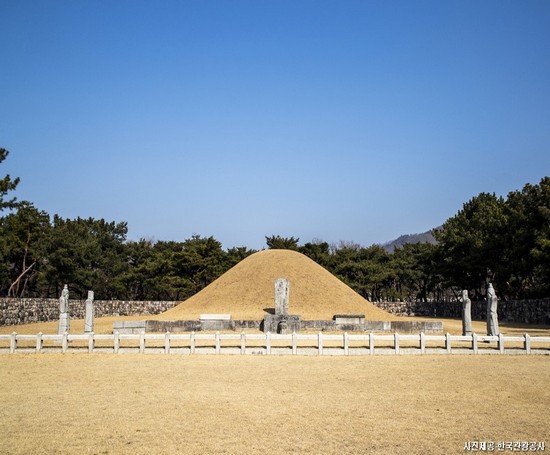 자연에 역사를 담은 놀이터를 지은 김해 당일여행